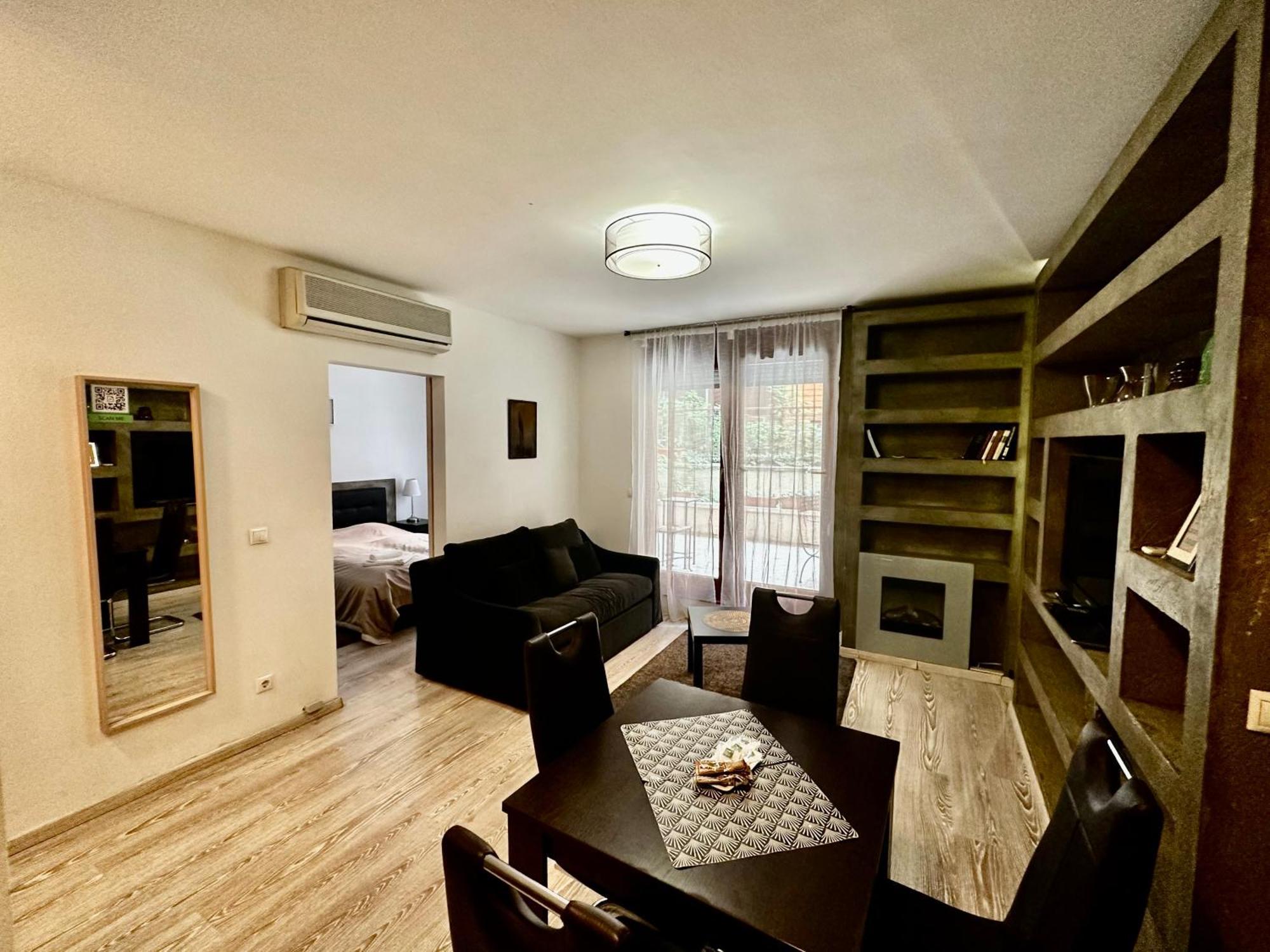 Apartment Leda *