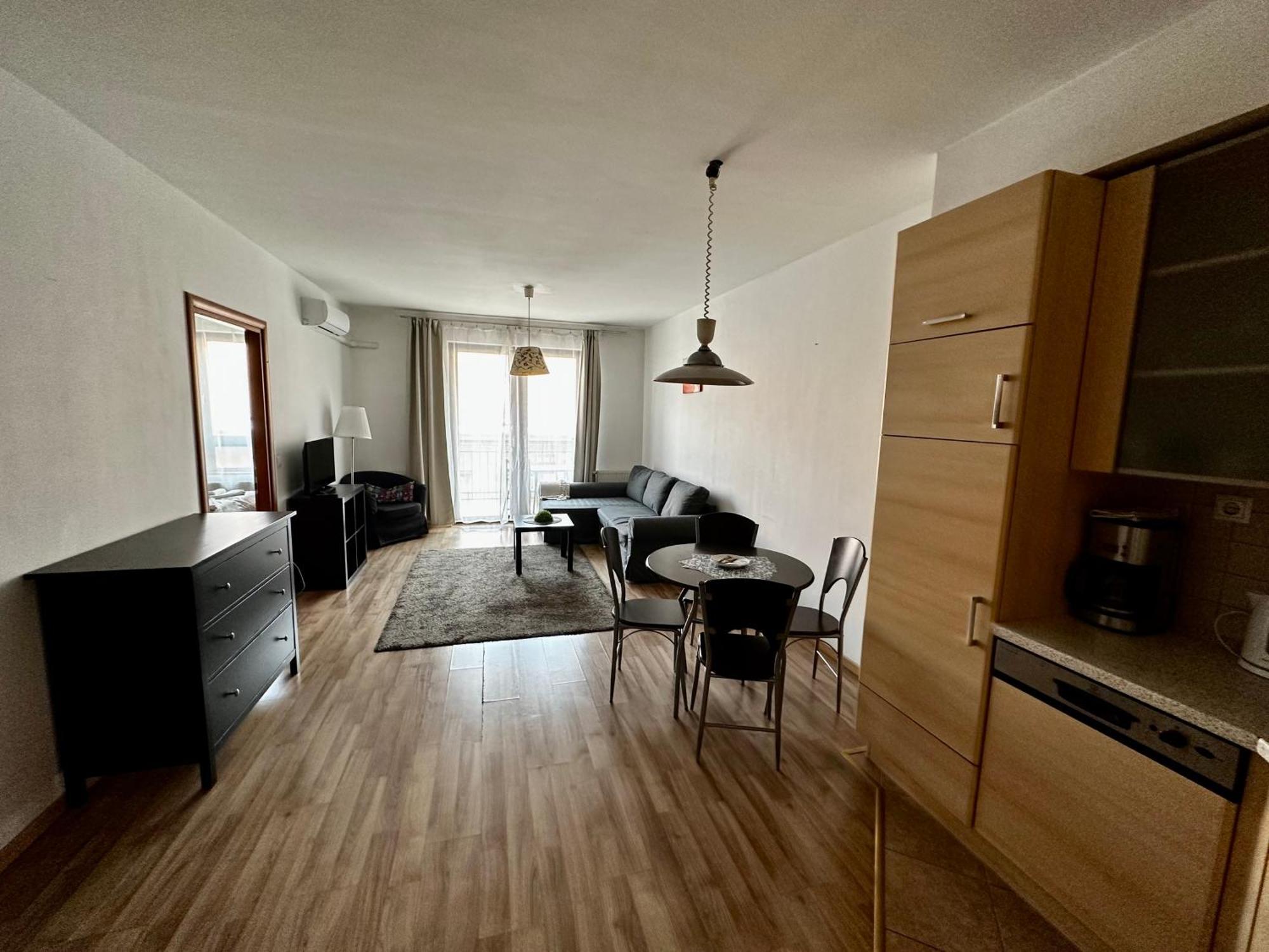 Leda Apartman