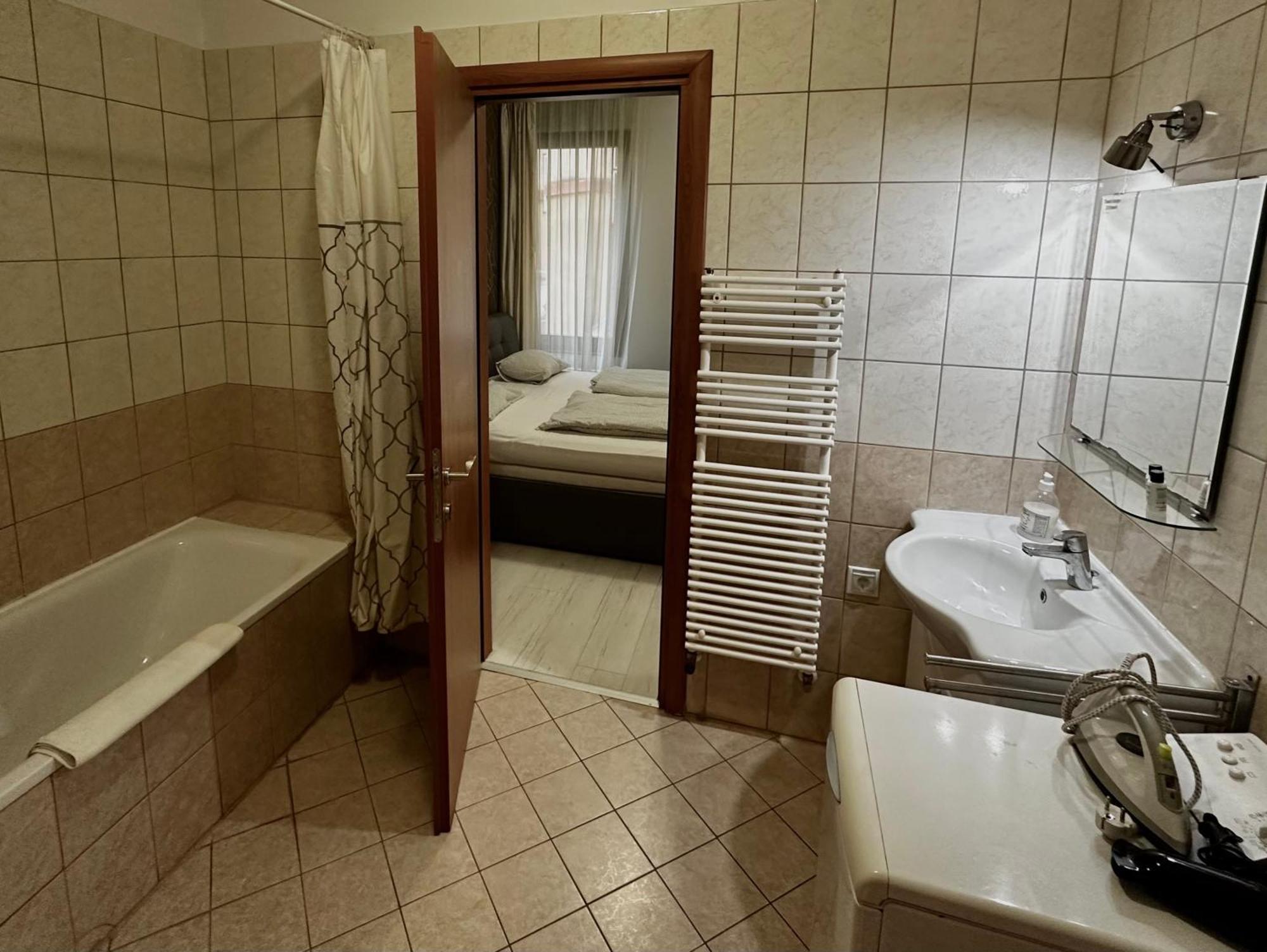 Apartman Leda *